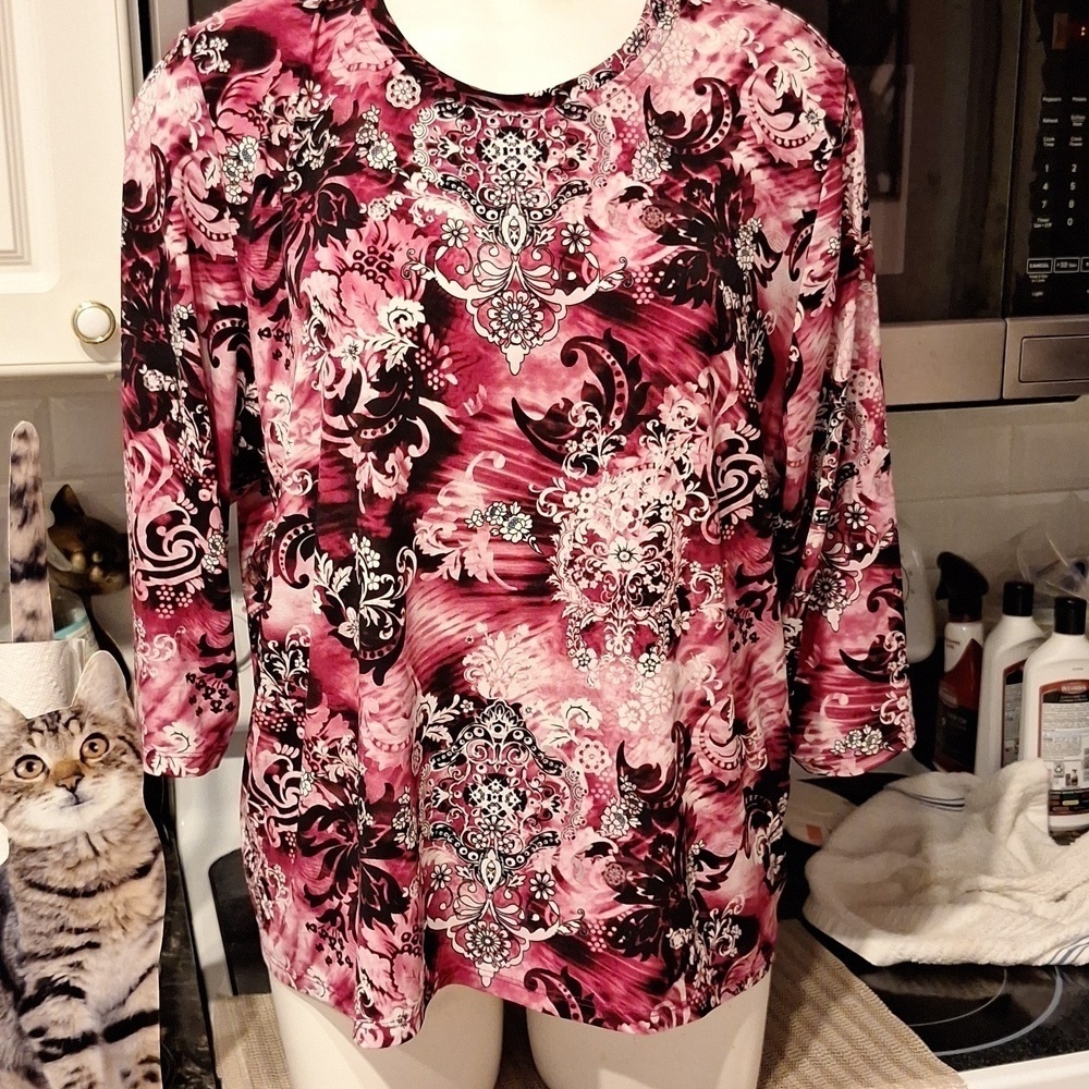 q Alia Stretch Top Size XL
